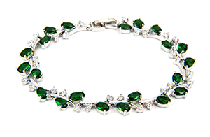 Emerald bracelet