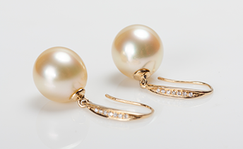Pearl earrings
