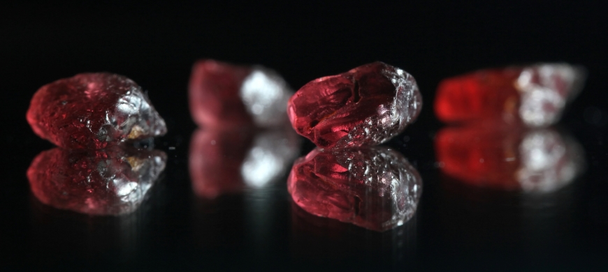 Garnet stone