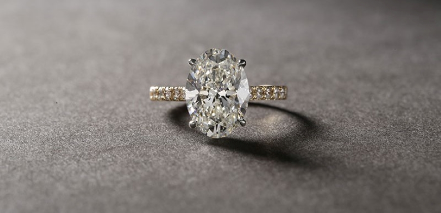 Picture of a diamond ring