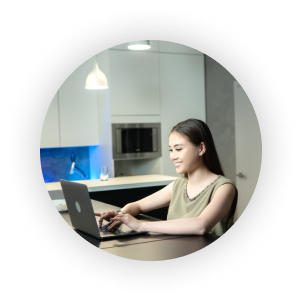 Woman quoting online laptop