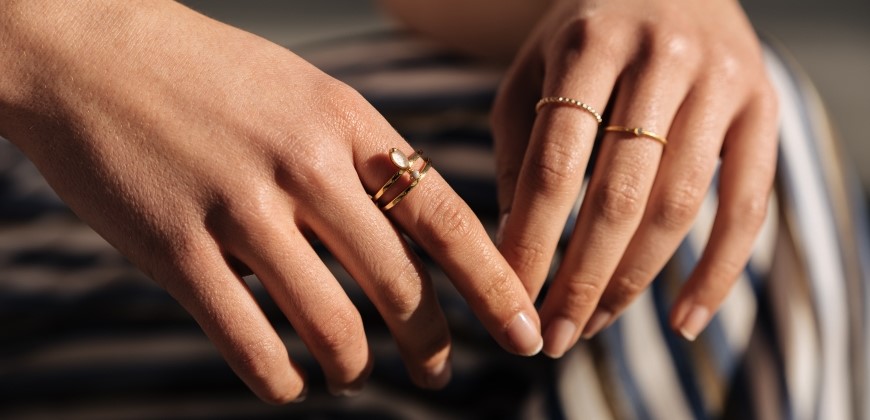 Hands with rings on them