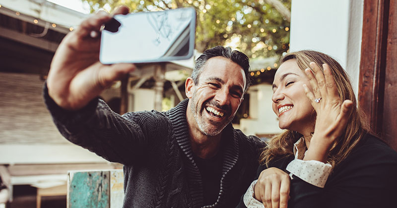 Who Pays For Engagement Ring Insurance