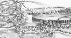Assorted silver jewelry