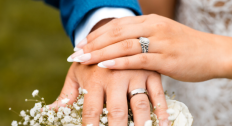 engagement-ring-vs-wedding-ring-feature.png