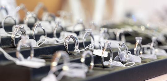 how much should an engagement ring cost